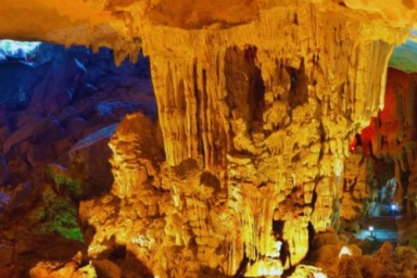 Explore Sung Sot Cave – Ha Long Bay Cruise – Return to Hanoi (Breakfast, Brunch)